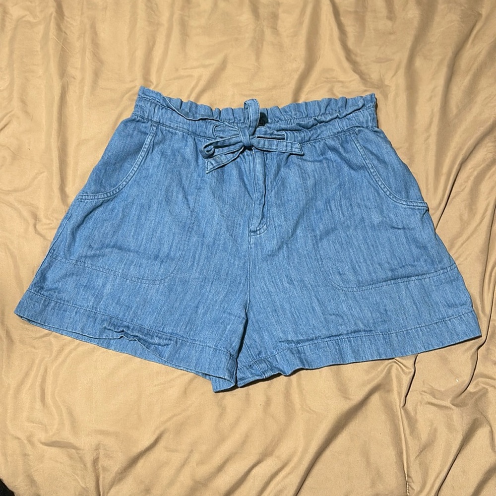 OLD NAVY SHORTS